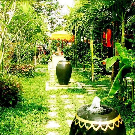 Gloria Angkor Hotel Сіємреап Екстер'єр фото