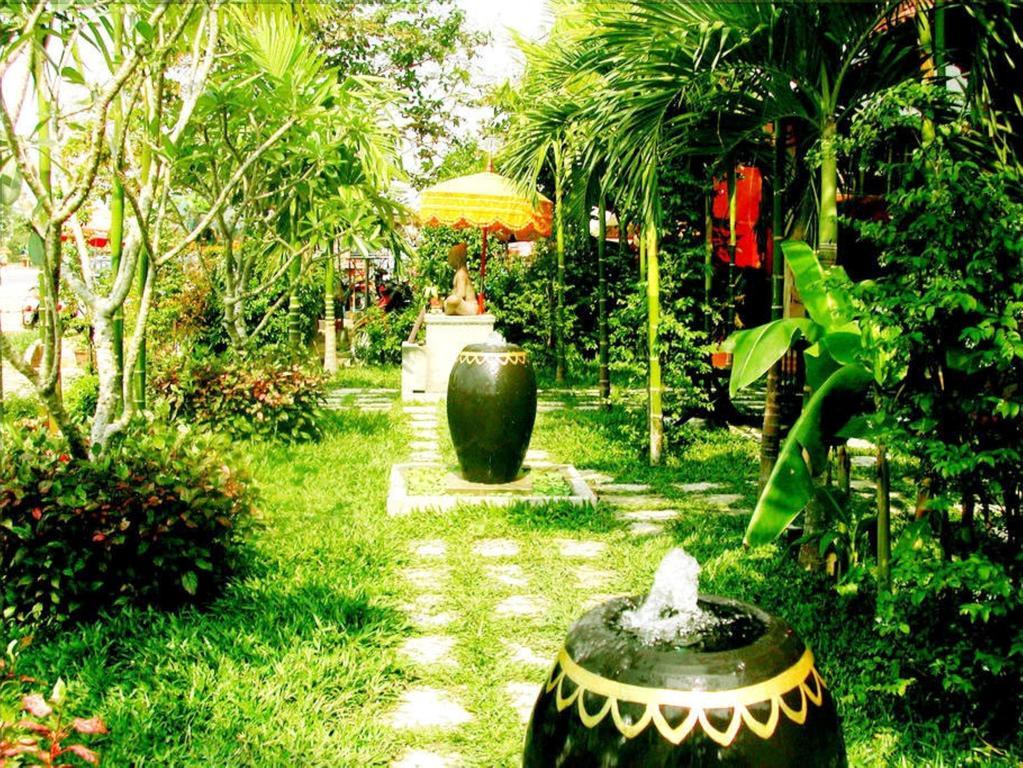 Gloria Angkor Hotel Сіємреап Екстер'єр фото
