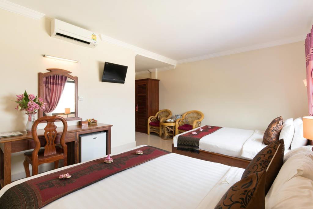 Gloria Angkor Hotel Сіємреап Екстер'єр фото