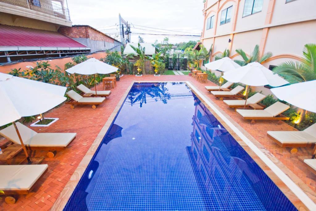 Gloria Angkor Hotel Сіємреап Екстер'єр фото