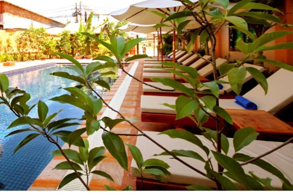 Gloria Angkor Hotel Сіємреап Екстер'єр фото