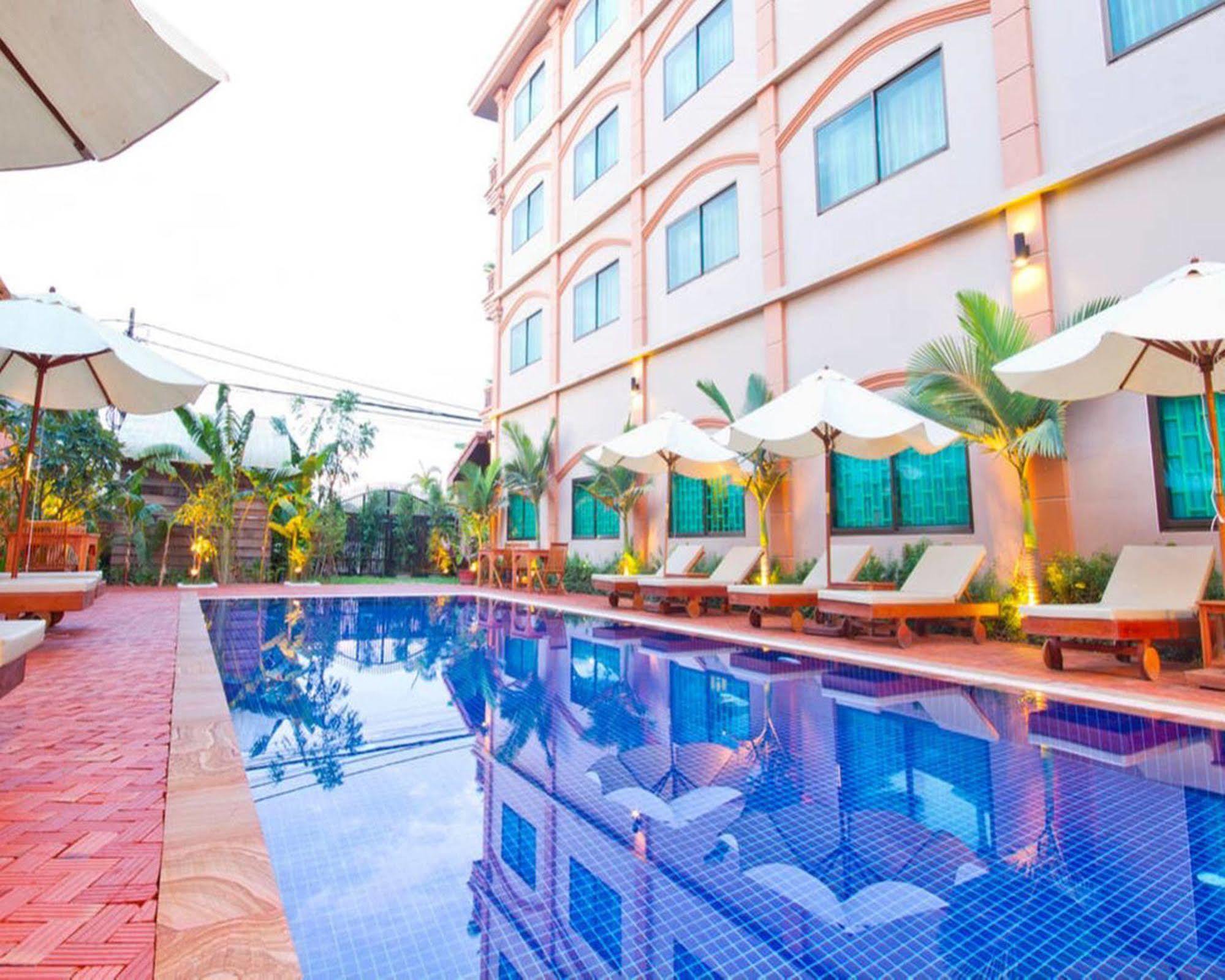 Gloria Angkor Hotel Сіємреап Екстер'єр фото